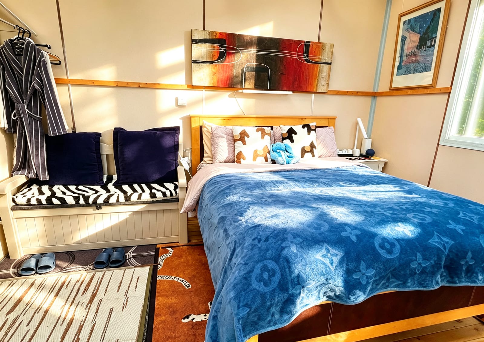 Star Gazer king bed and window seat